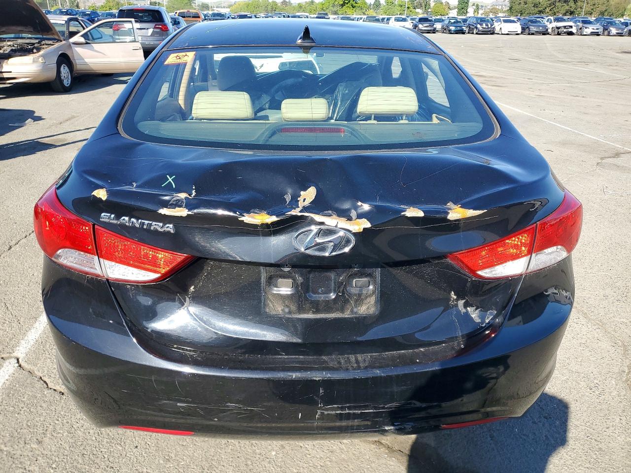 2013 HYUNDAI ELANTRA GLS photo 16