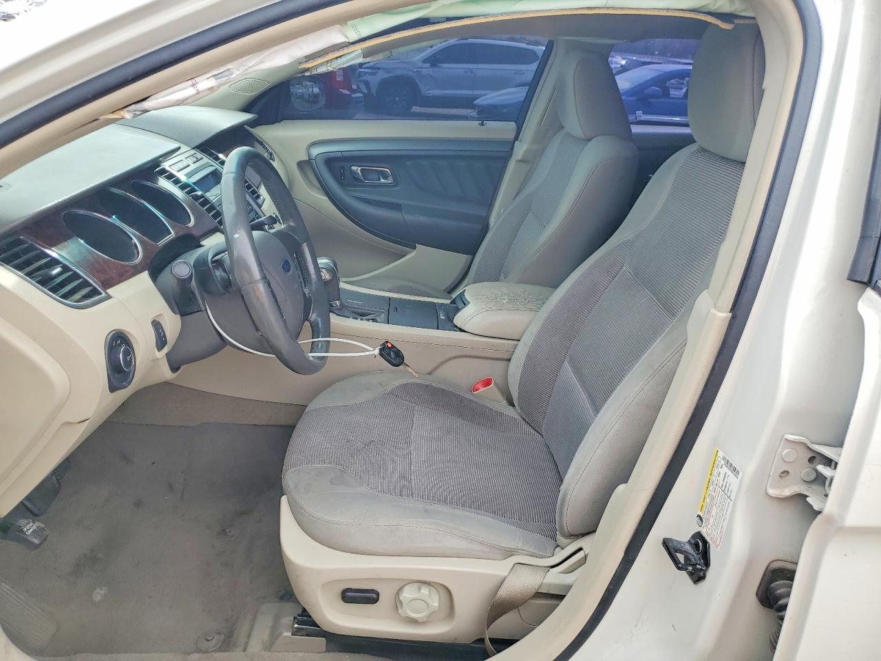 2011 FORD TAURUS SEL photo 13