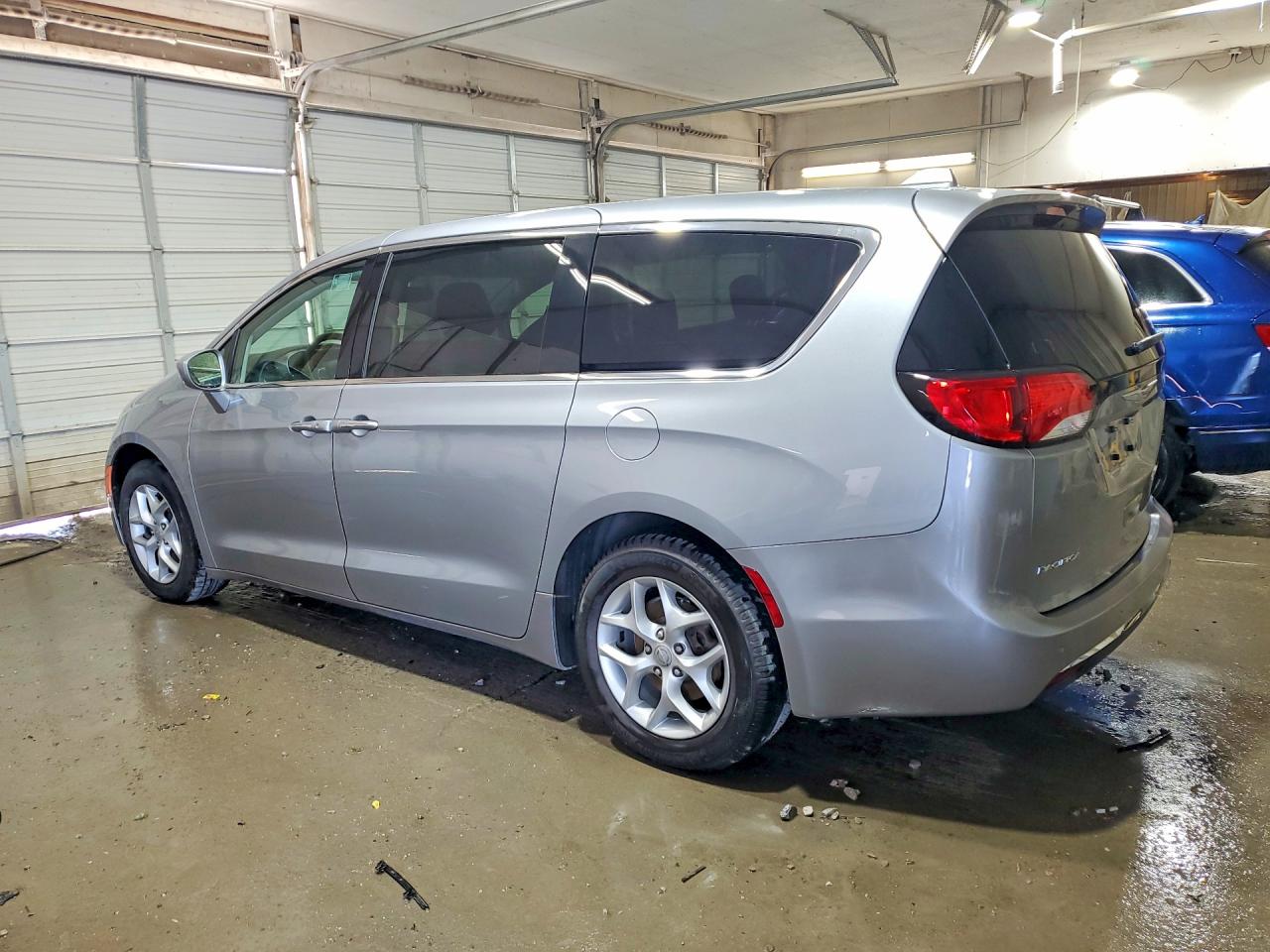 2019 CHRYSLER PACIFICA TOURING PLUS photo 3