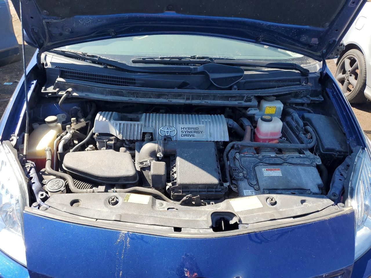2011 TOYOTA PRIUS TWO photo 31