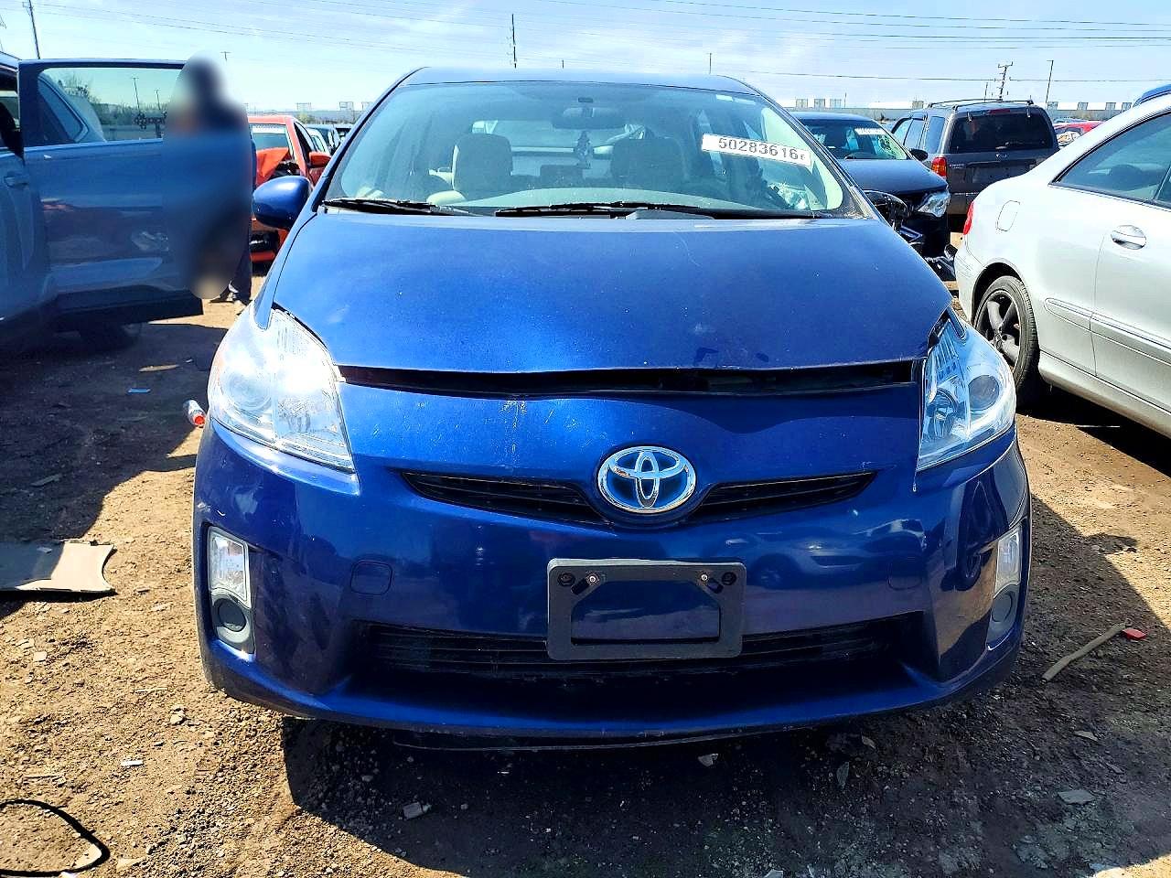 2011 TOYOTA PRIUS TWO photo 13