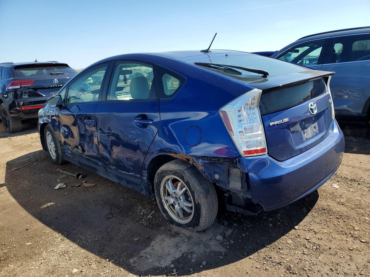 2011 TOYOTA PRIUS TWO photo 4