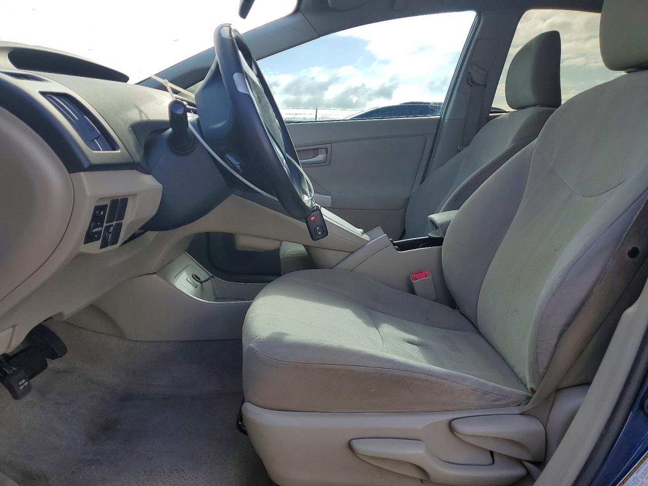 2010 TOYOTA PRIUS II photo 13