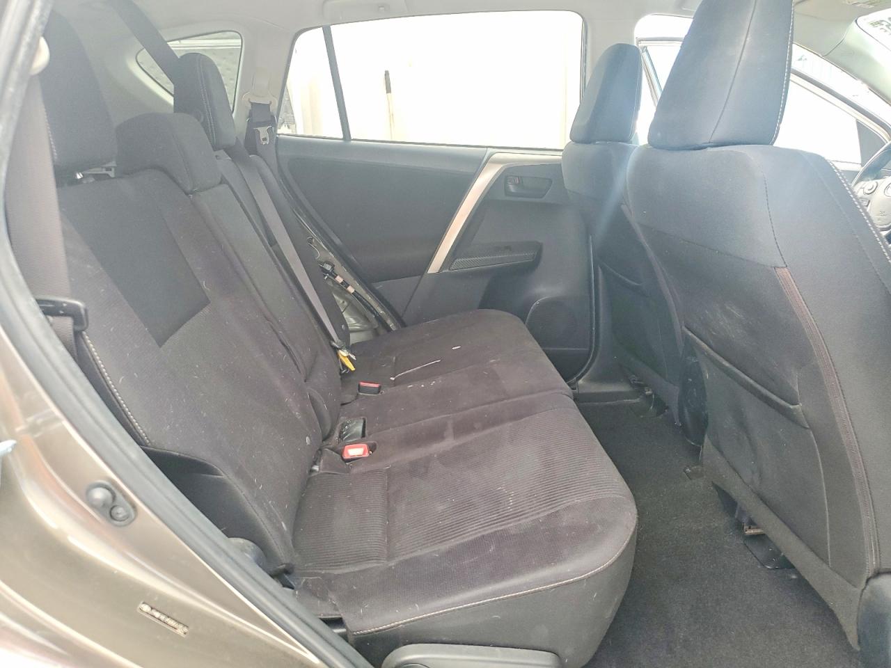 2013 TOYOTA RAV4 XLE photo 21