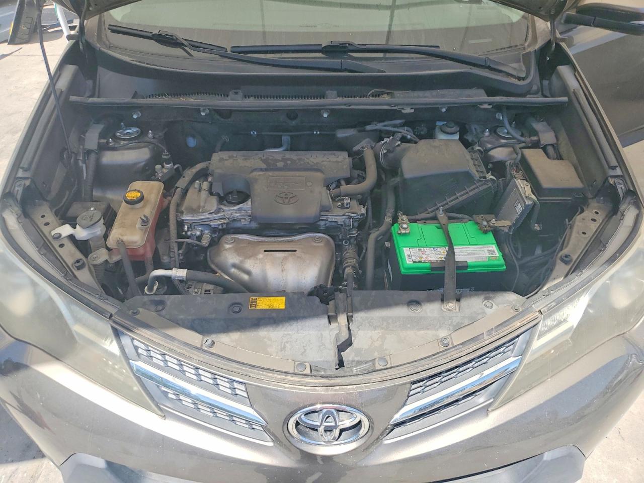 2013 TOYOTA RAV4 XLE photo 23