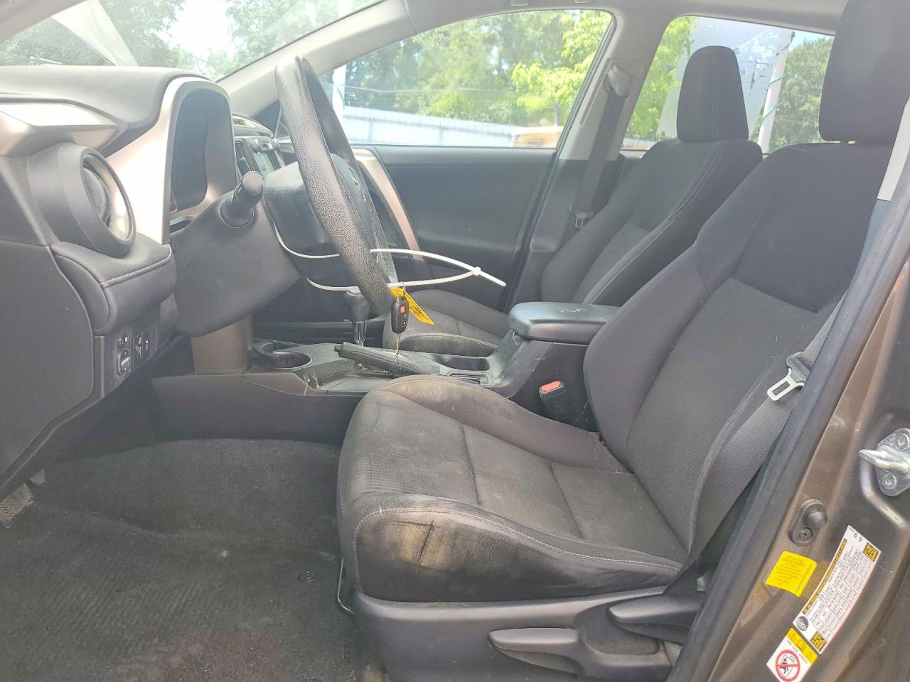 2013 TOYOTA RAV4 XLE photo 13