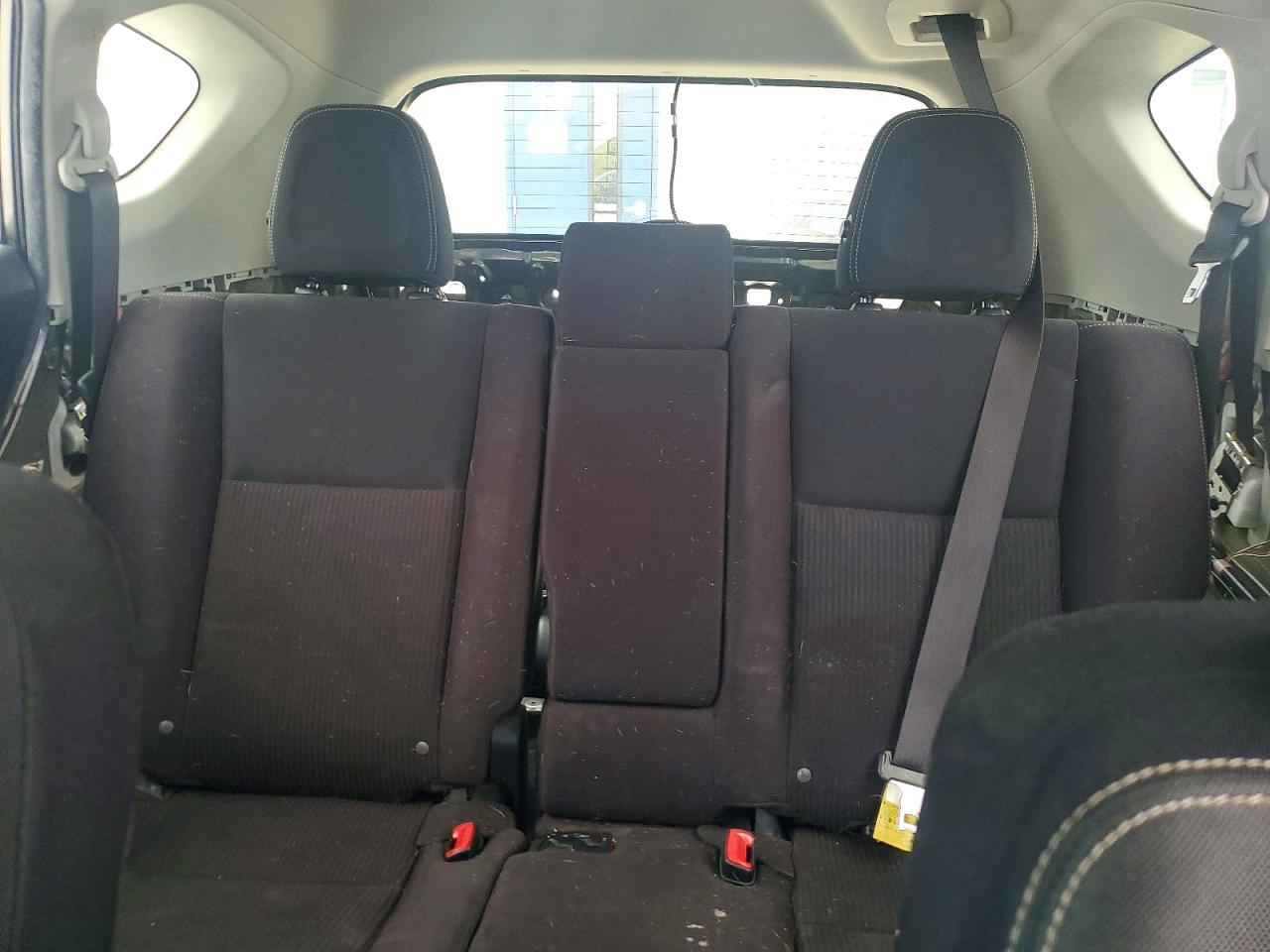 2013 TOYOTA RAV4 XLE photo 19