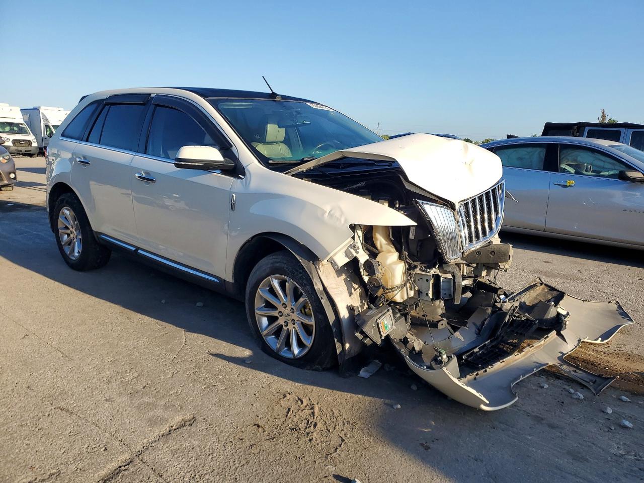 2013 LINCOLN TOWNHOUSE MKX photo 10