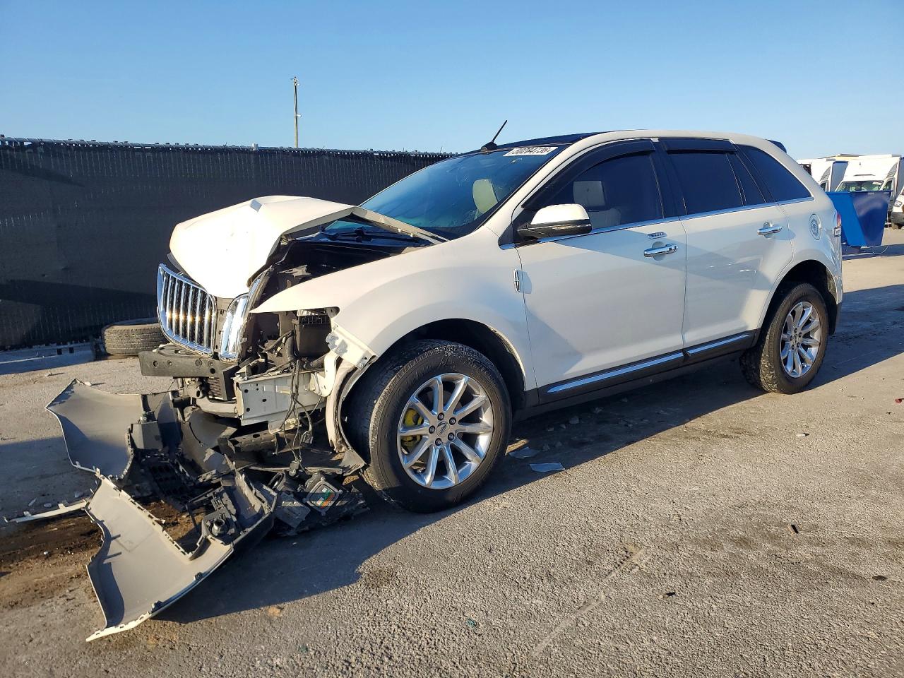2013 LINCOLN TOWNHOUSE MKX