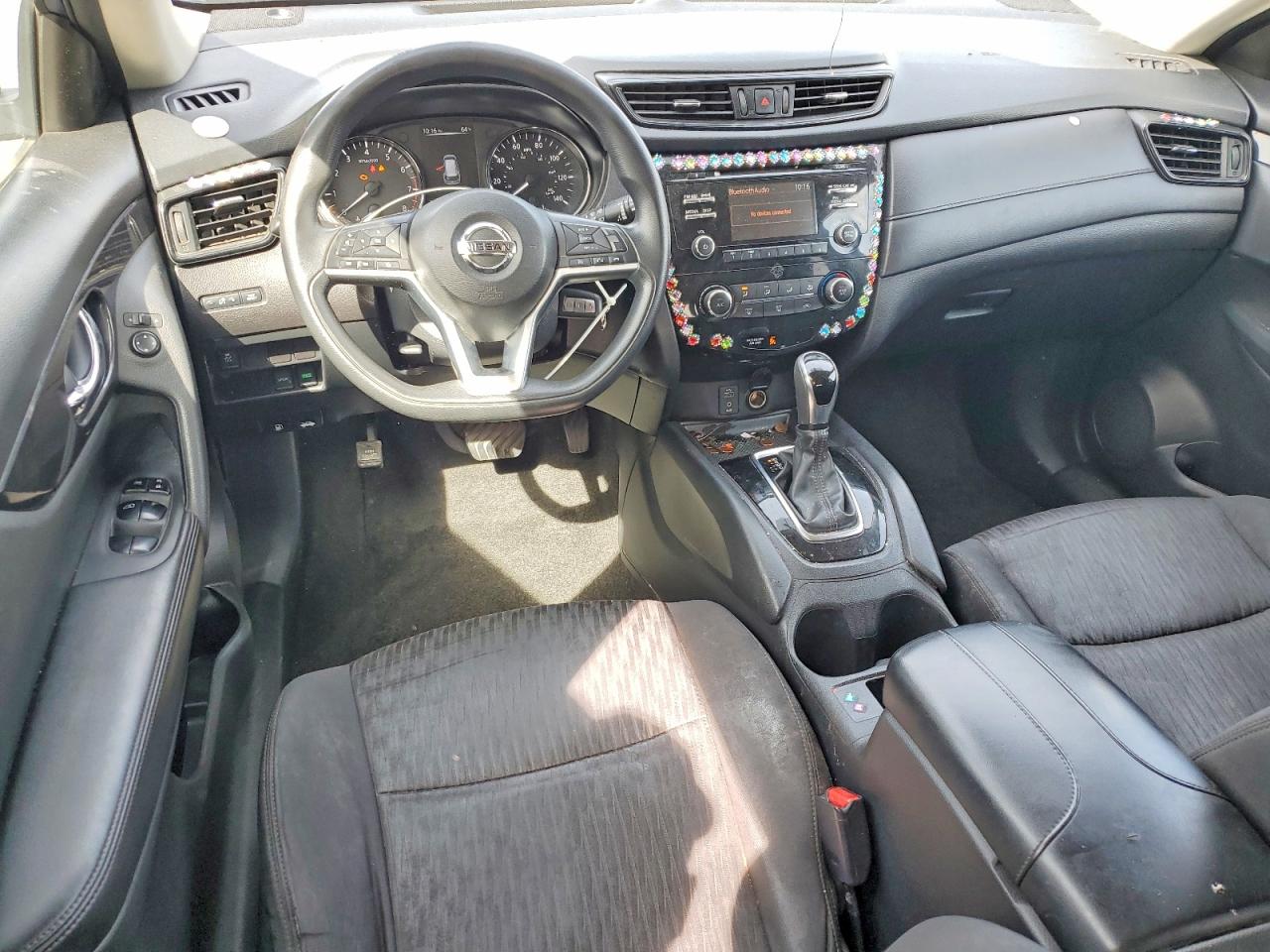 2017 NISSAN ROGUE SV photo 15