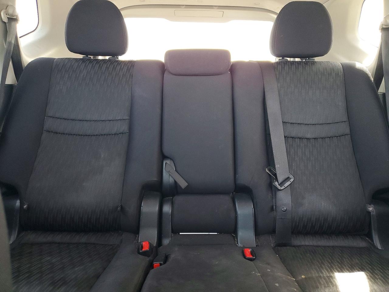 2017 NISSAN ROGUE SV photo 19
