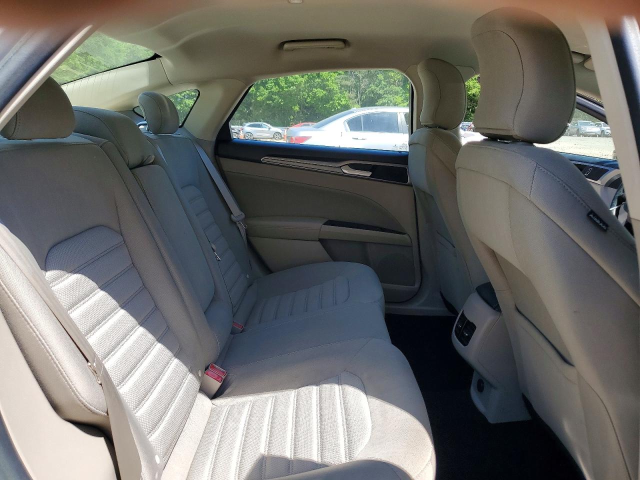 2018 FORD FUSION SE photo 10