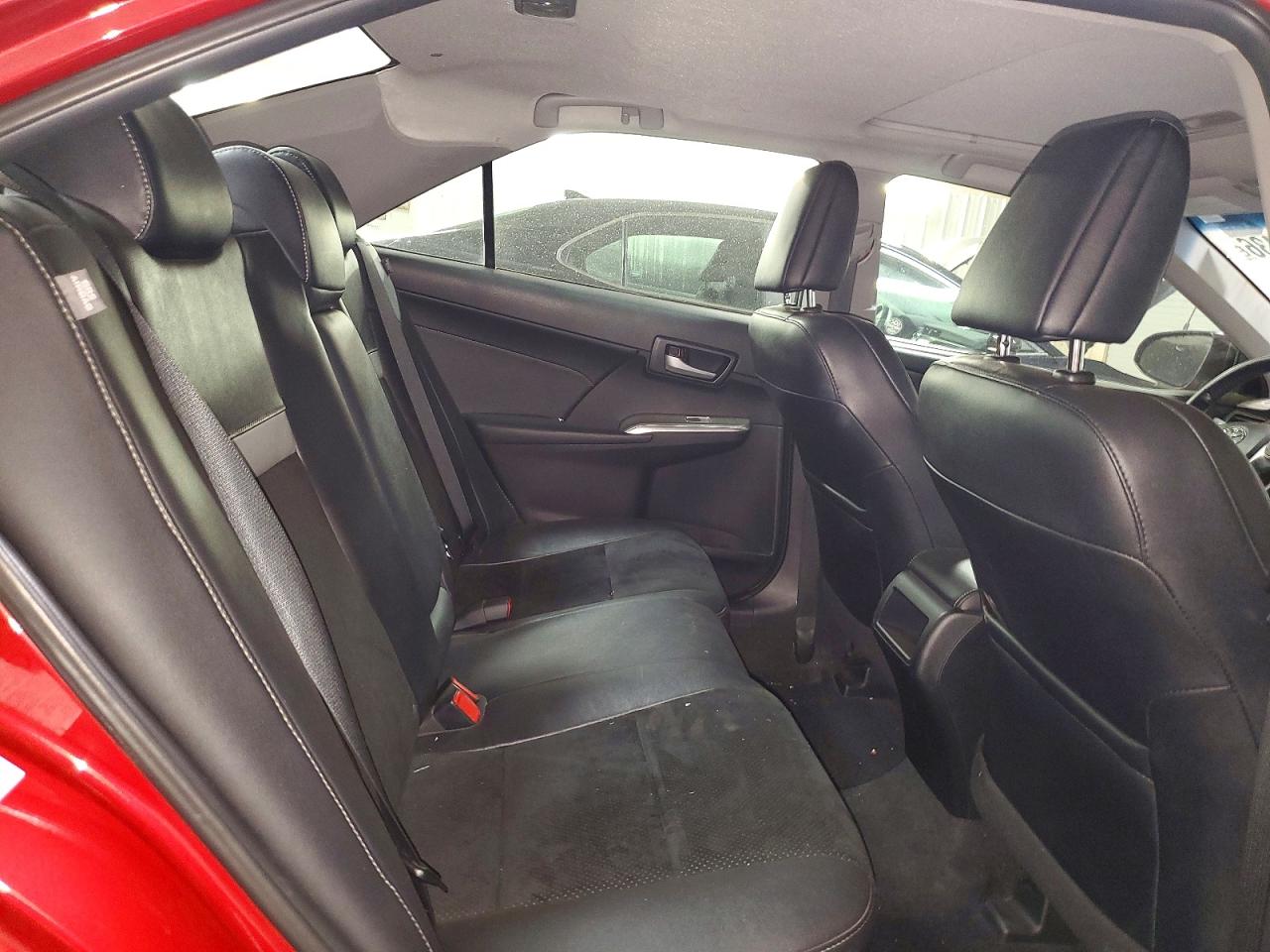 2014 TOYOTA CAMRY SE photo 10