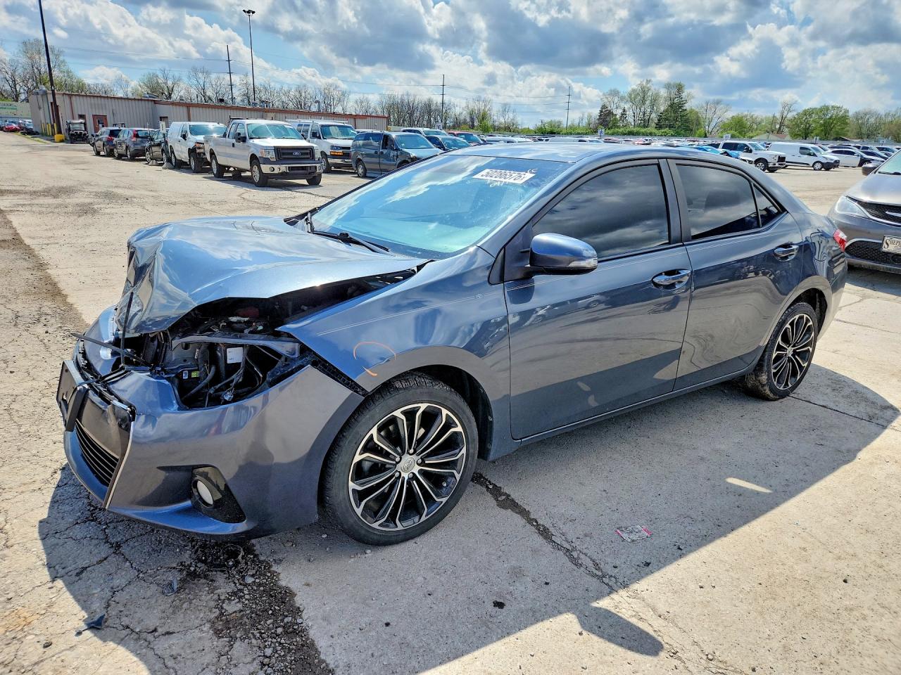 2015 TOYOTA COROLLA