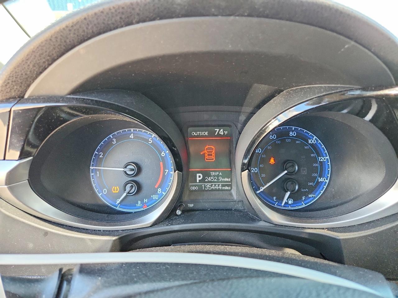 2015 TOYOTA COROLLA S PLUS photo 17