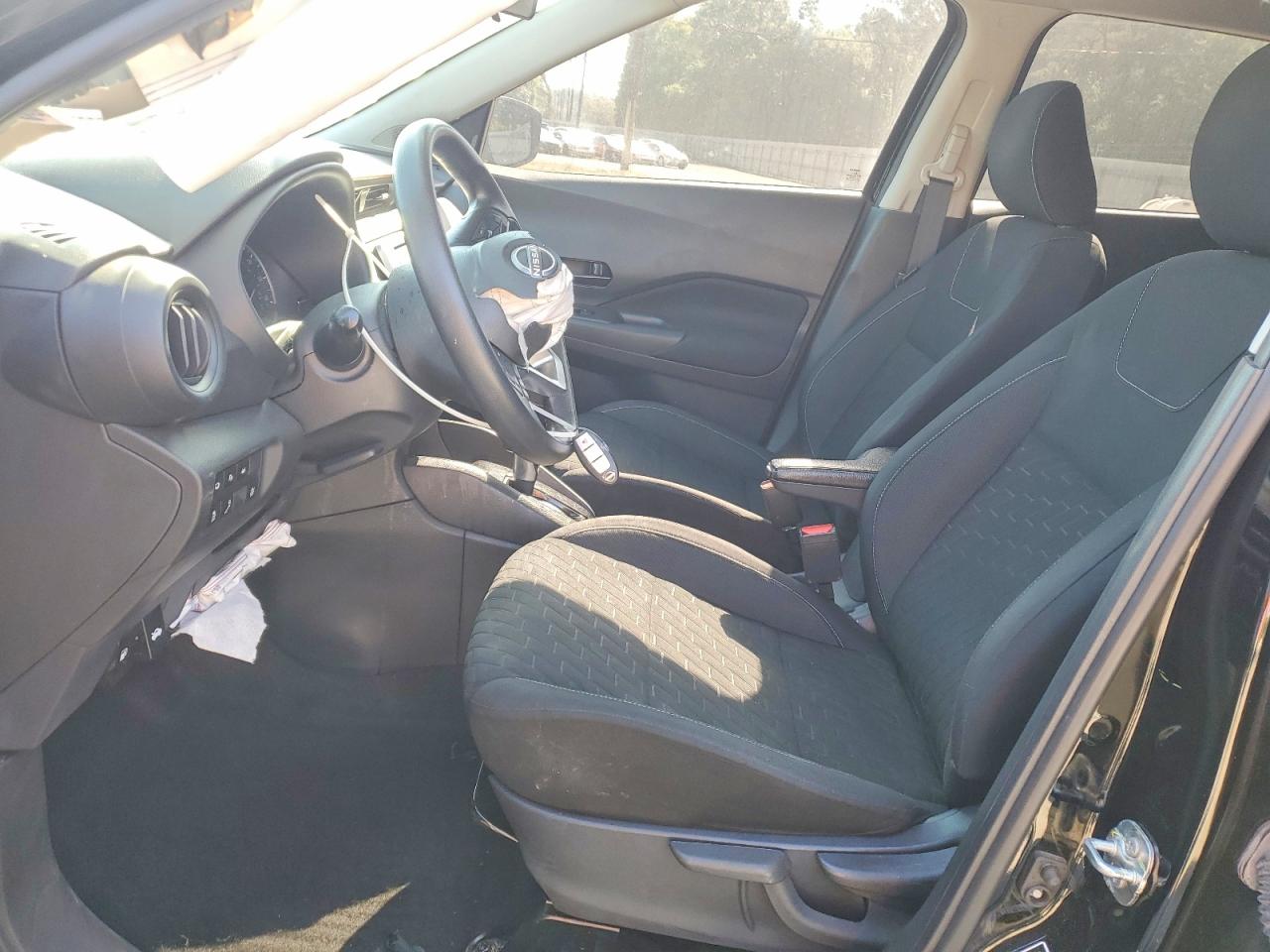2022 NISSAN KICKS S photo 13