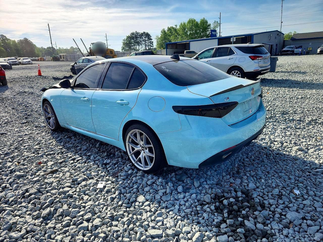 2017 ALFA ROMEO GIULIA Q4 photo 3
