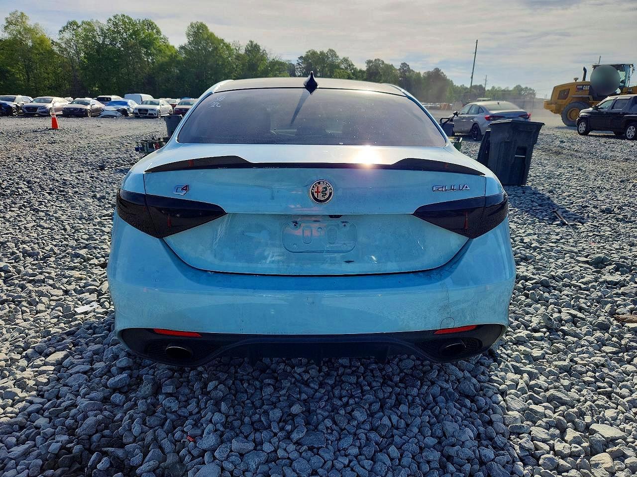 2017 ALFA ROMEO GIULIA Q4 photo 11