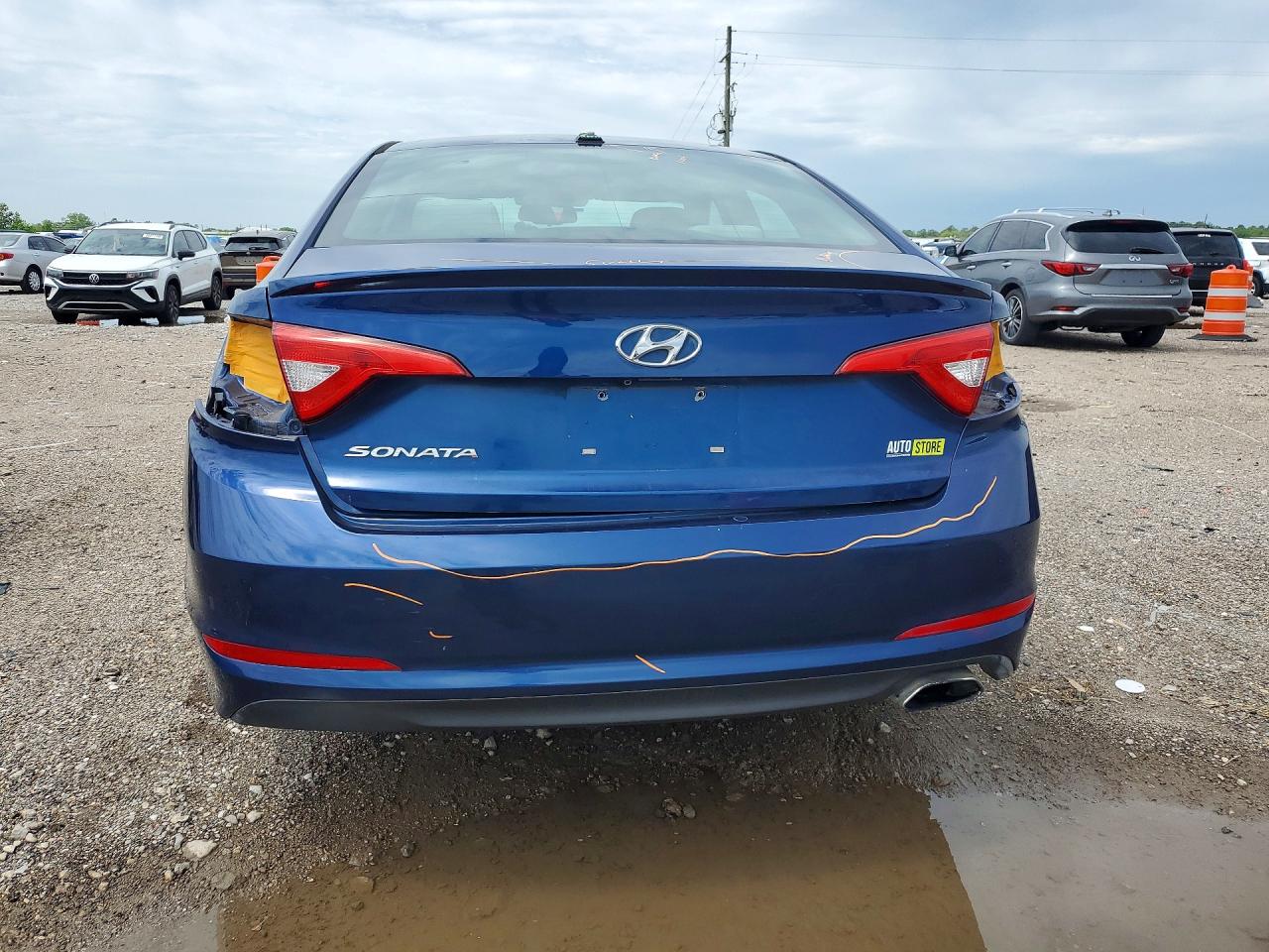 2016 HYUNDAI SONATA SE photo 11