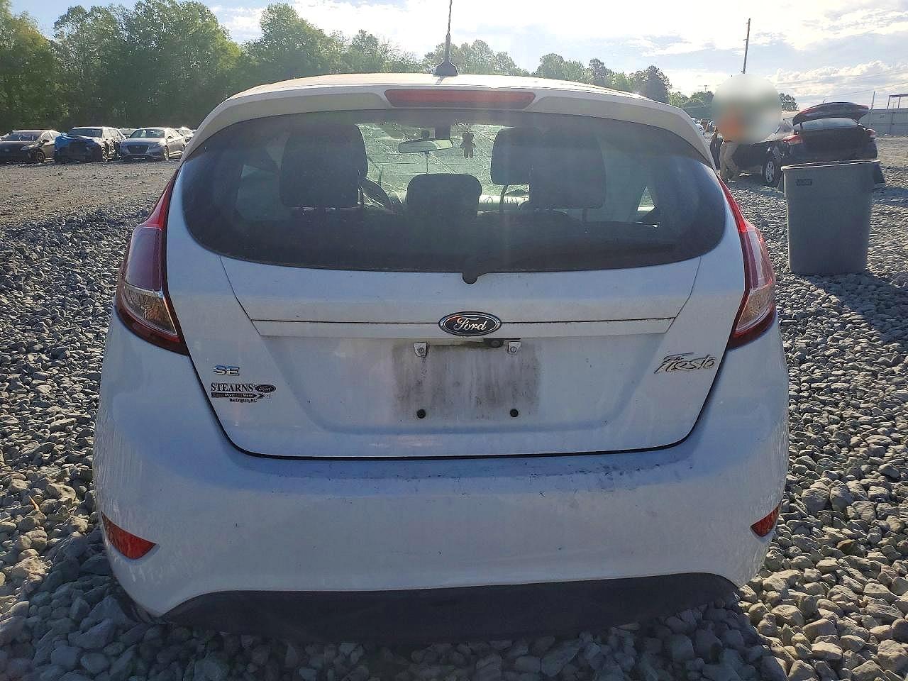 2018 FORD FIESTA SE photo 16
