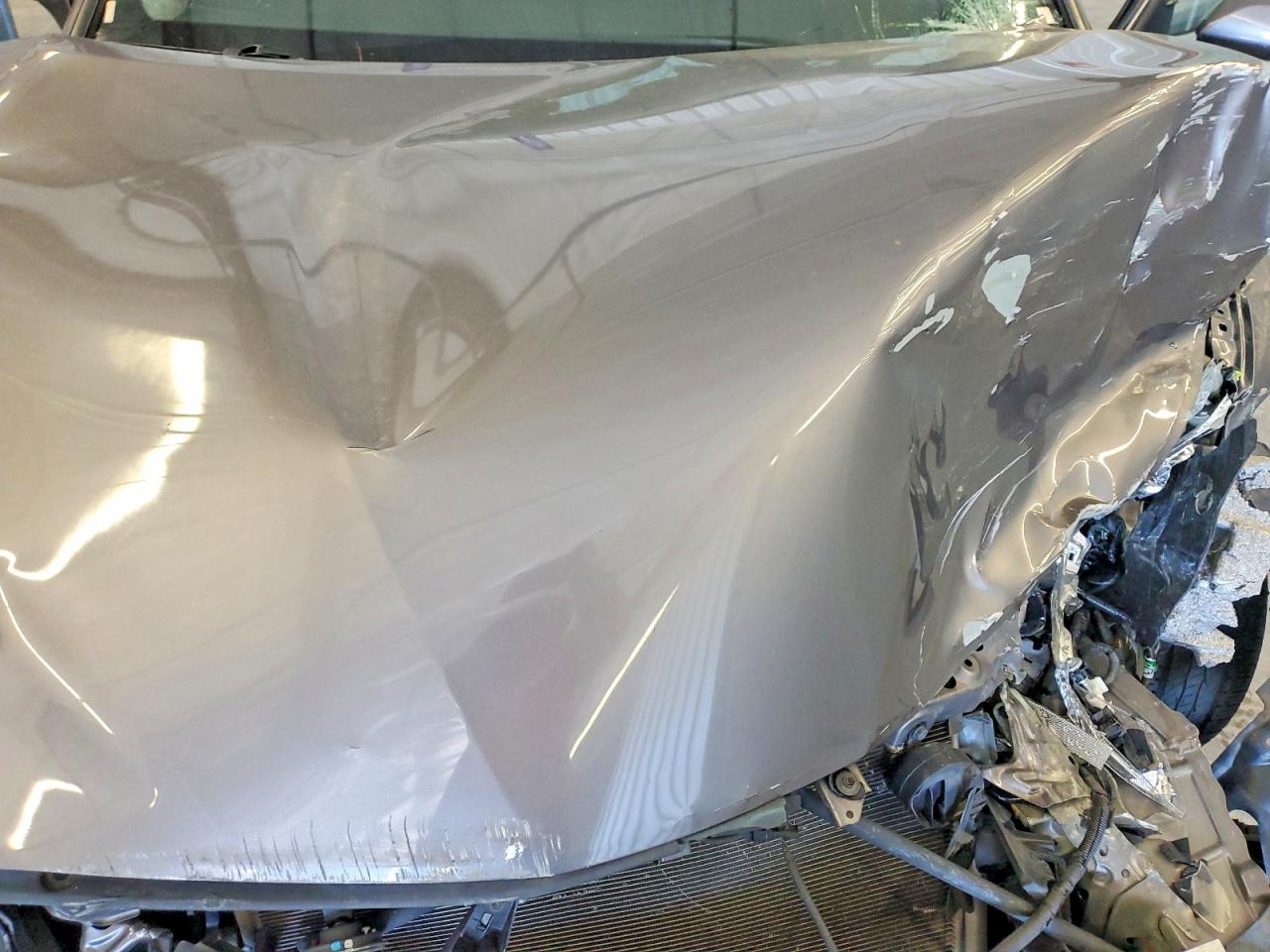 2021 TOYOTA CAMRY LE photo 21
