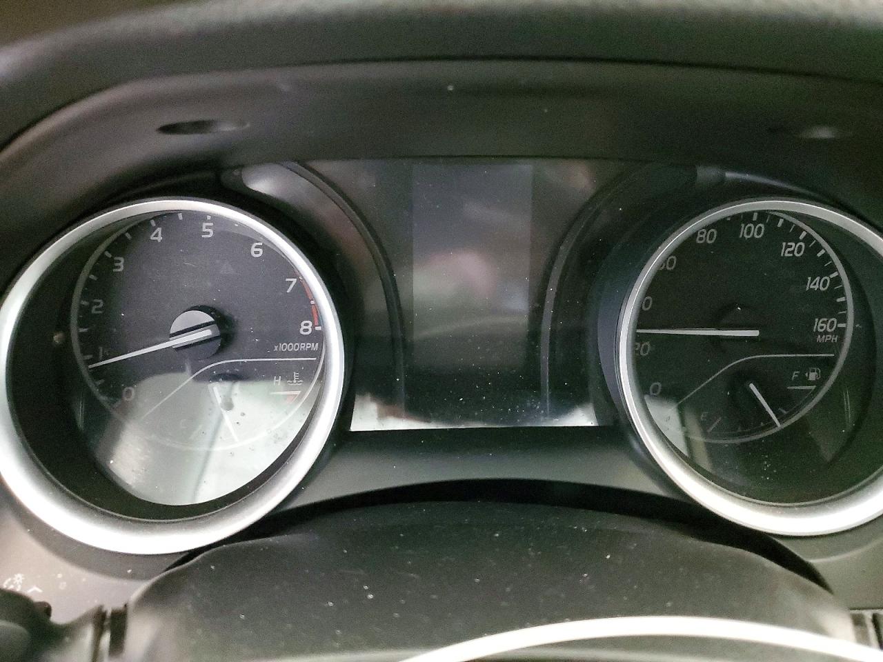 2021 TOYOTA CAMRY LE photo 17