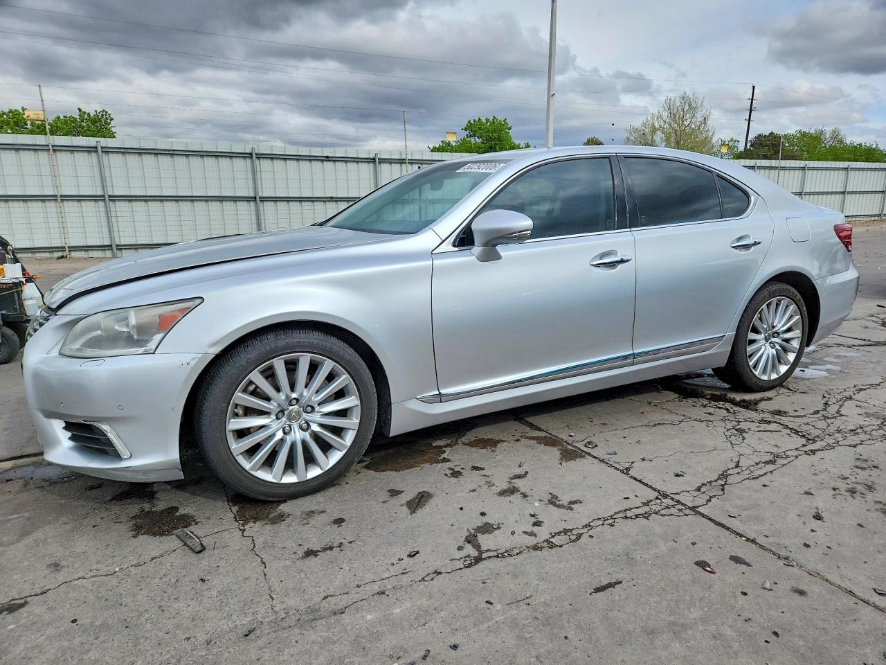 2013 LEXUS LS