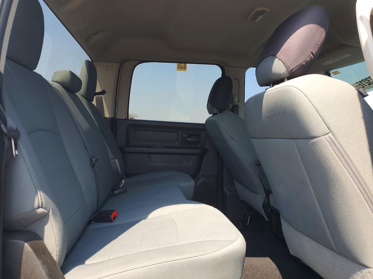 2019 RAM 1500 CLASSIC TRADESMAN photo 19