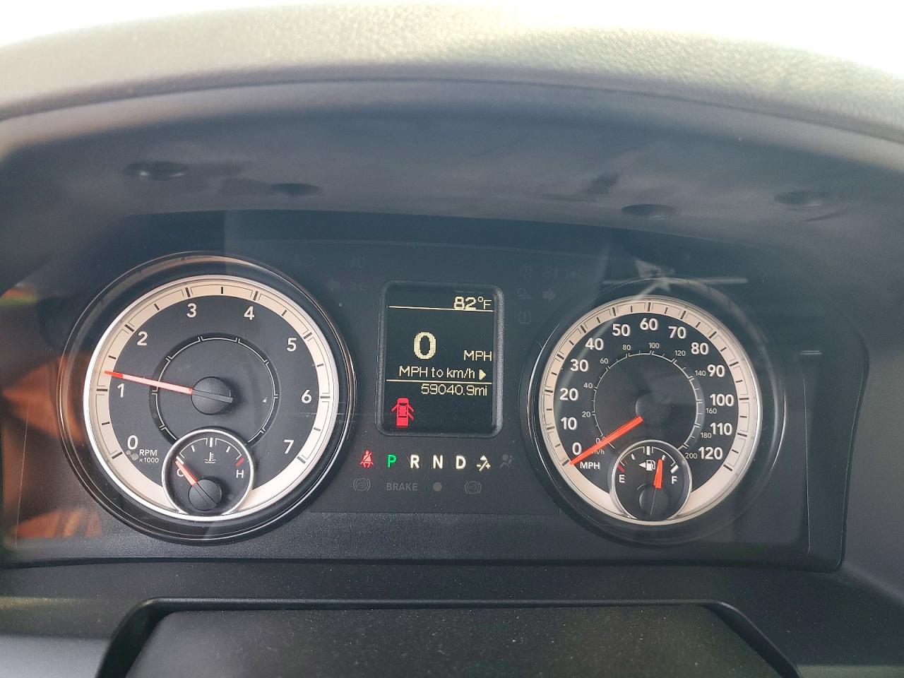2019 RAM 1500 CLASSIC TRADESMAN photo 17
