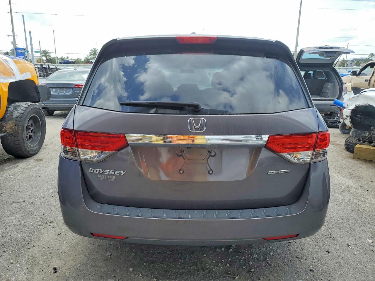 2016 HONDA ODYSSEY SE photo 11