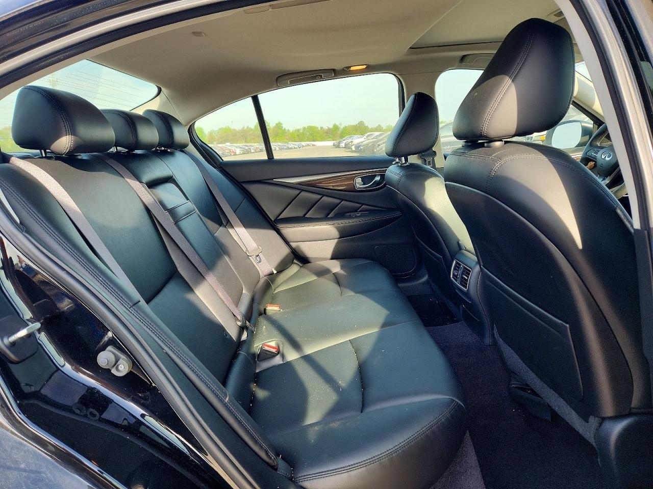 2018 INFINITI Q50 3.0T LUXE photo 10