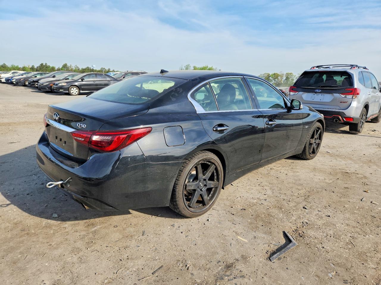 2018 INFINITI Q50 3.0T LUXE photo 3