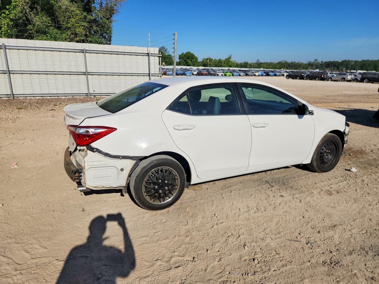 2014 TOYOTA COROLLA S photo 3