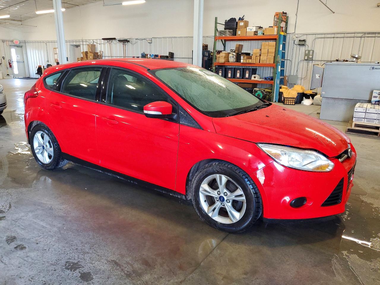 2014 FORD FOCUS SE photo 4