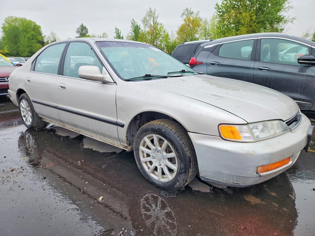 1997 HONDA ACCORD LX photo 4