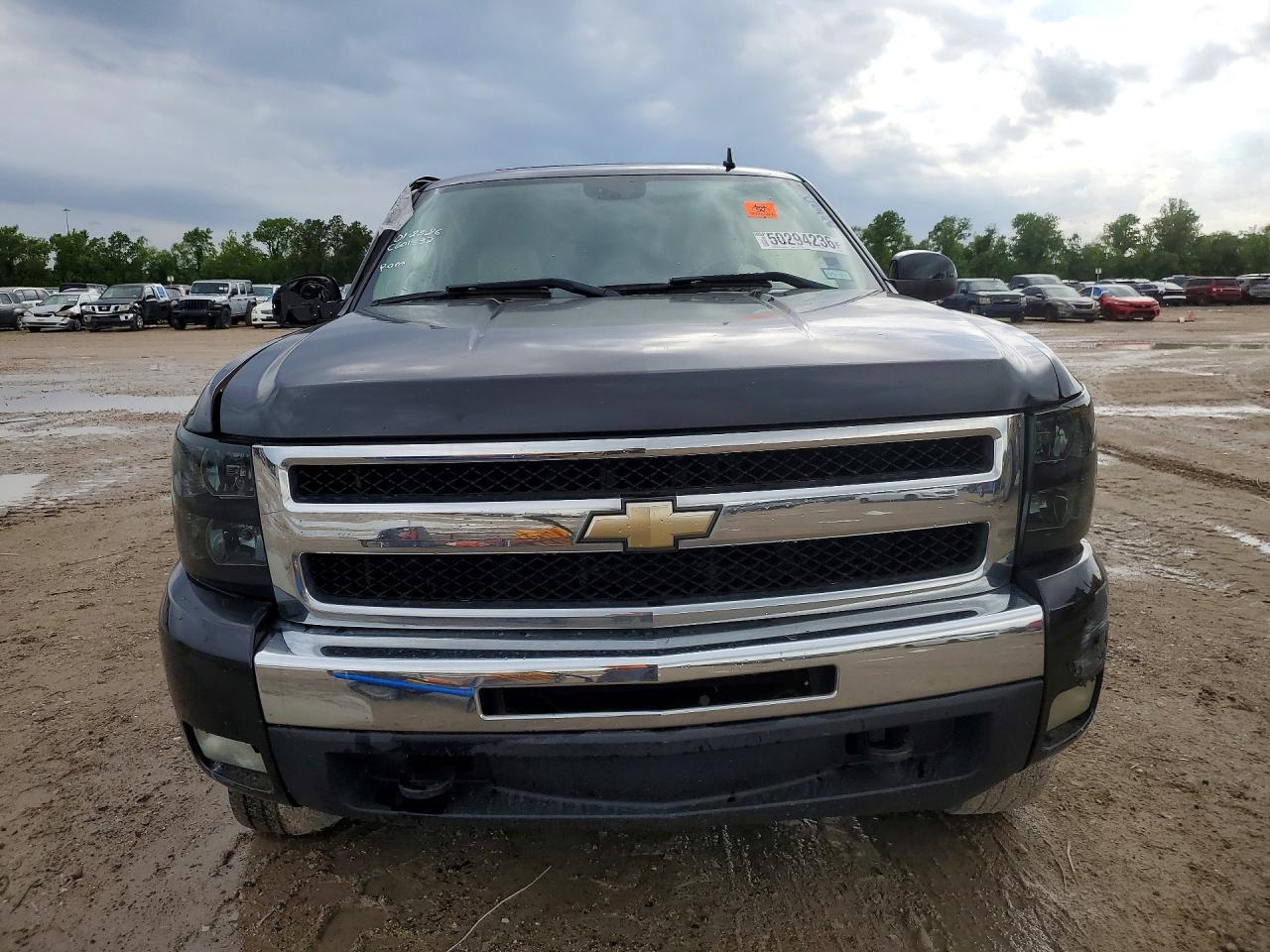 2009 CHEVROLET SILVERADO photo 13