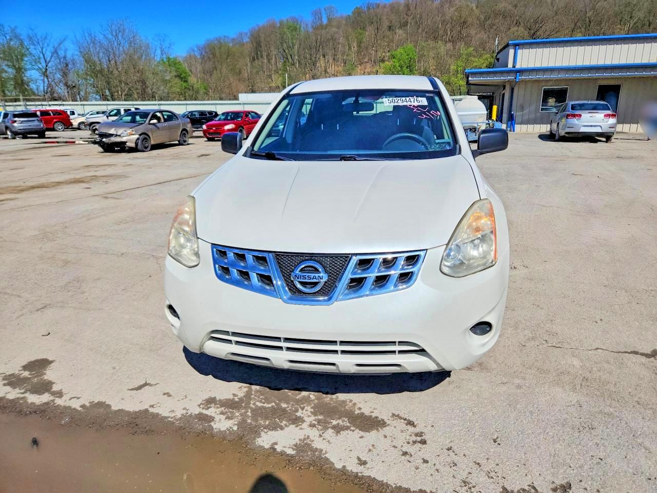 2013 NISSAN ROGUE S photo 9