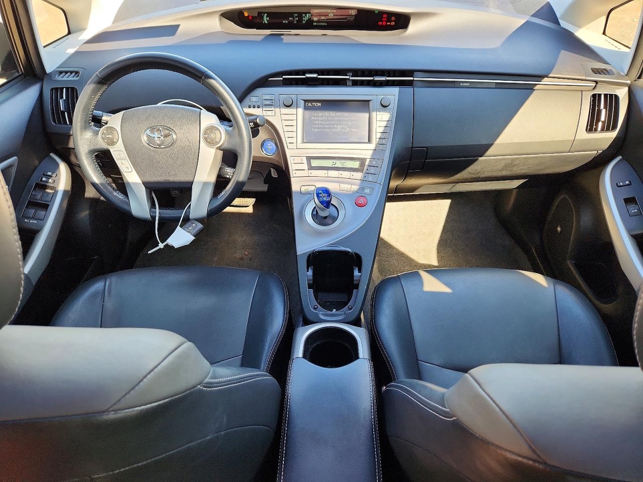 2013 TOYOTA PRIUS FOUR photo 22