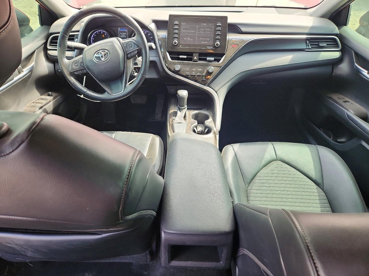 2021 TOYOTA CAMRY SE photo 8