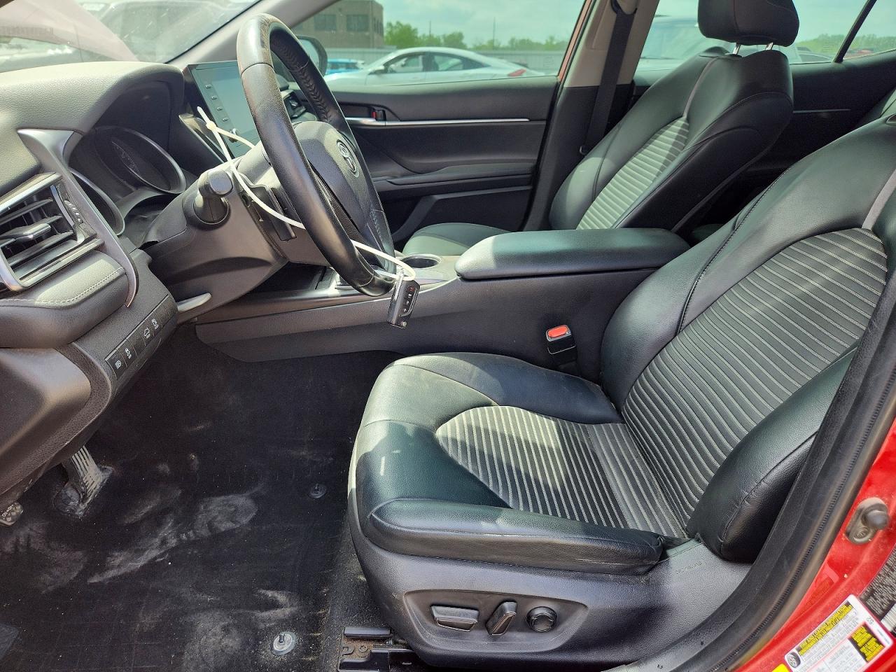 2021 TOYOTA CAMRY SE photo 7
