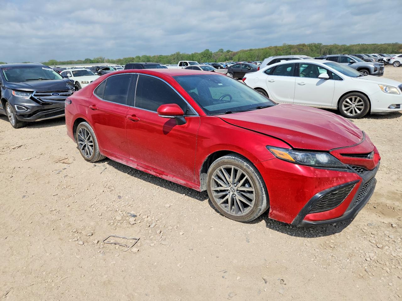 2021 TOYOTA CAMRY SE photo 4