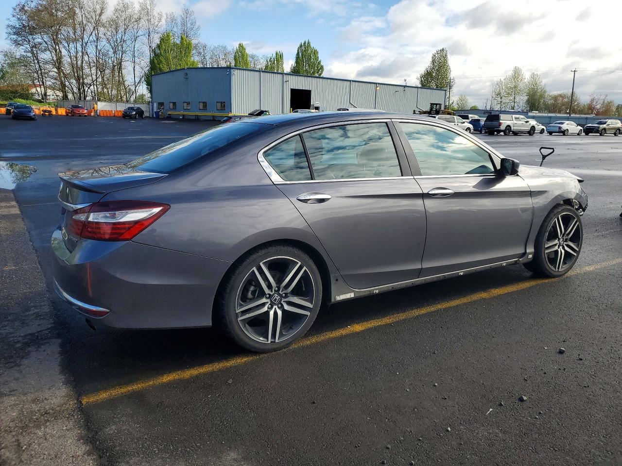 2017 HONDA ACCORD SPORT photo 5