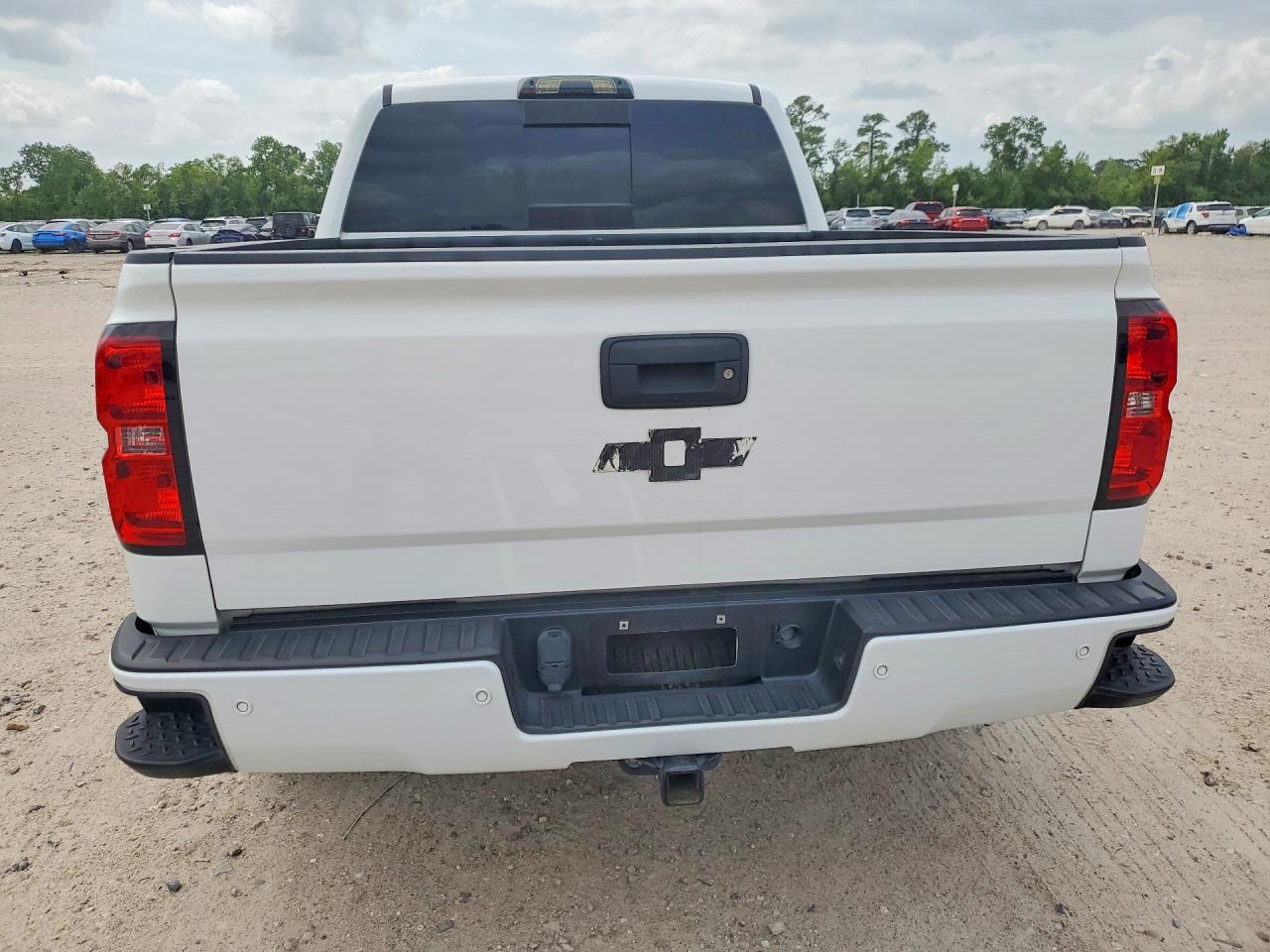 2018 CHEVROLET SILVERADO K1500 LT photo 16