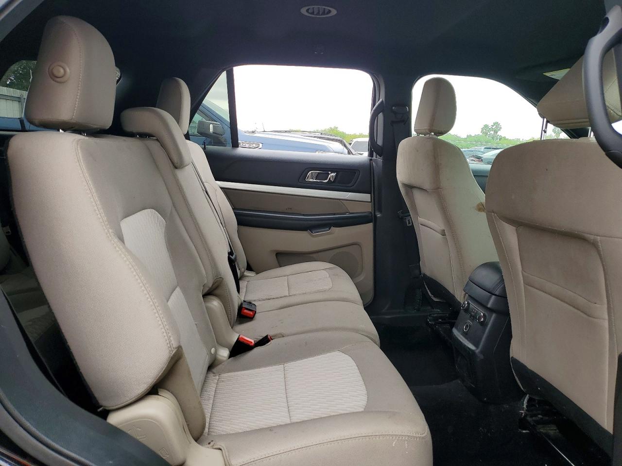 2019 FORD EXPLORER photo 21