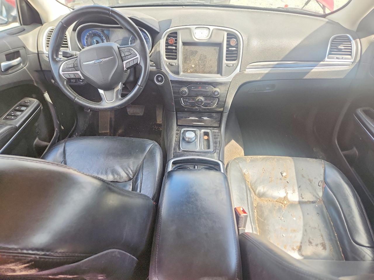 2016 CHRYSLER 300 LIMITED photo 15