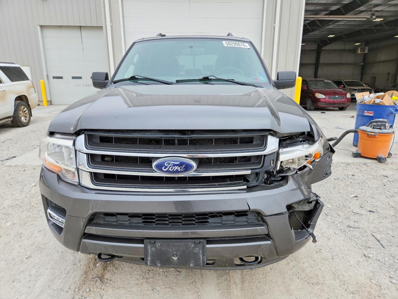 2017 FORD EXPEDITION photo 9
