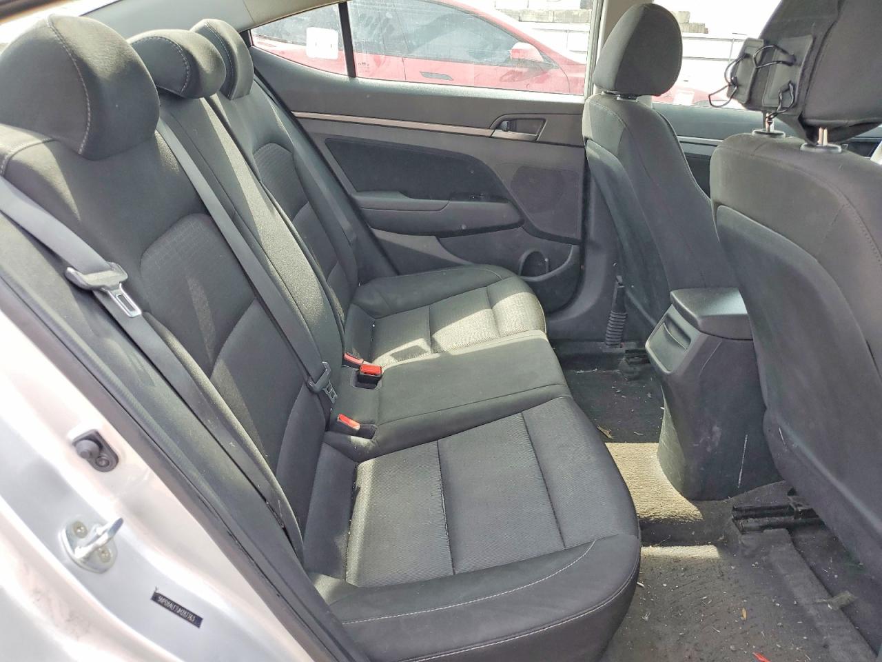 2018 HYUNDAI ELANTRA SEL photo 28
