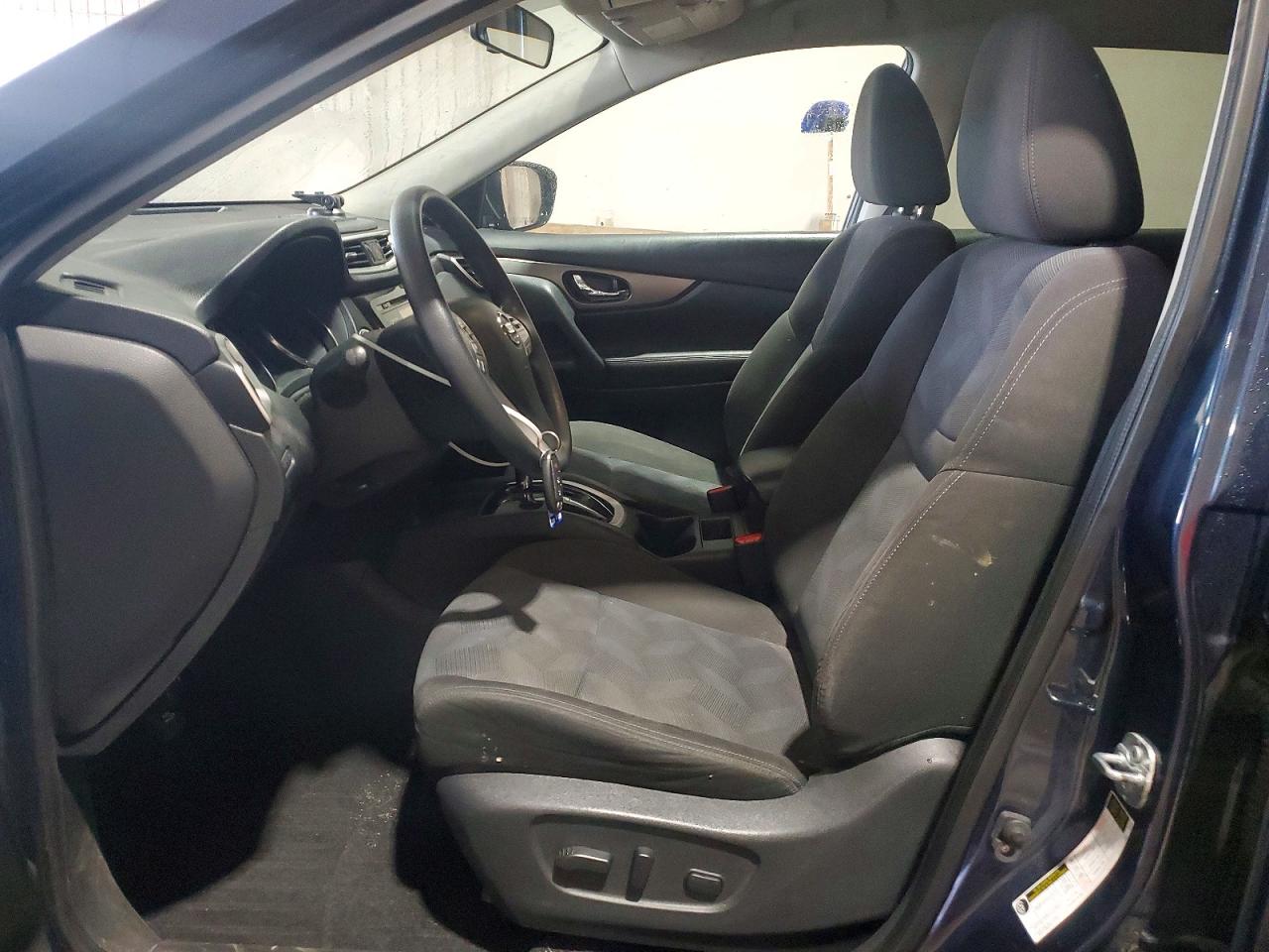 2016 NISSAN ROGUE SV photo 7