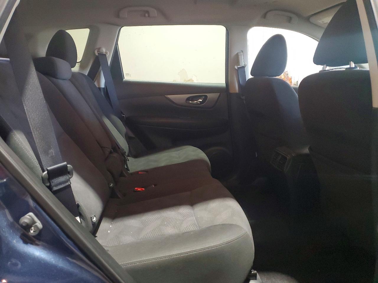 2016 NISSAN ROGUE SV photo 11