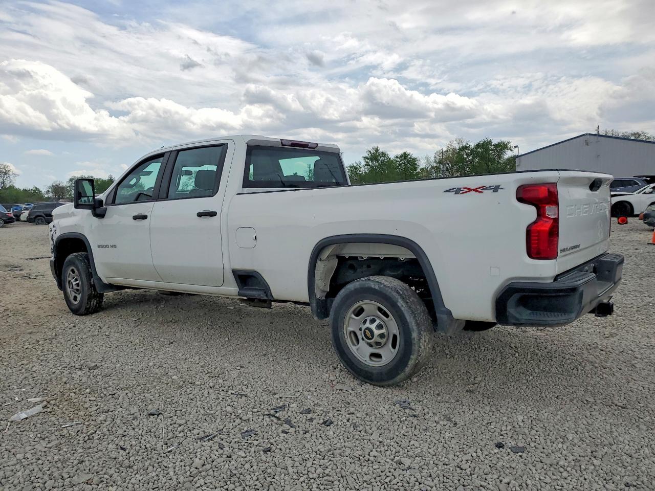 2023 CHEVROLET SILVERADO K2500 HEAVY DUTY photo 4
